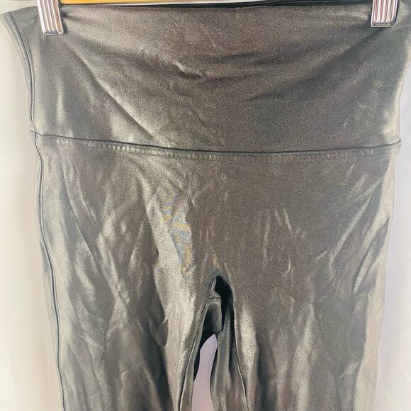 Spanx Faux Leather High Rise Leggings Size Medium Petite - Picture 2 of 6